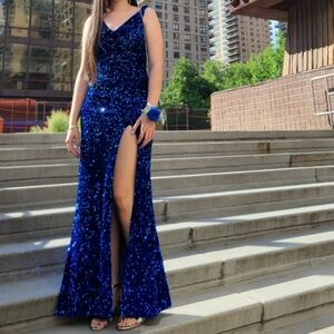 PROM SEQUIN DRESS SIZE M